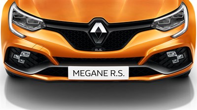 Renault MEGANE RS - focus sur entrée d'air avant